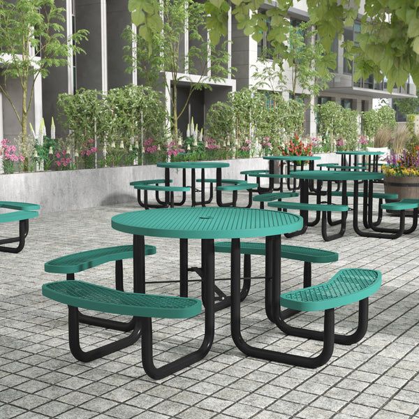 Courtyard Picnic Tables
